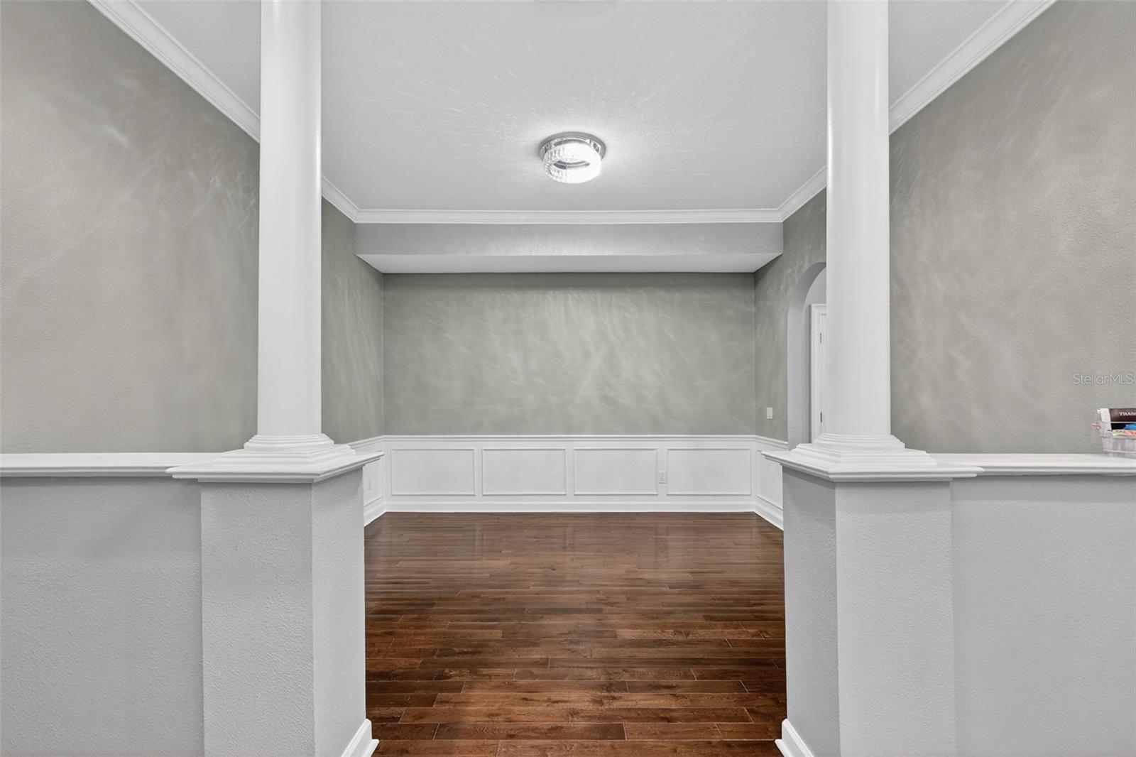 DOLPHINS LANDING - Residential