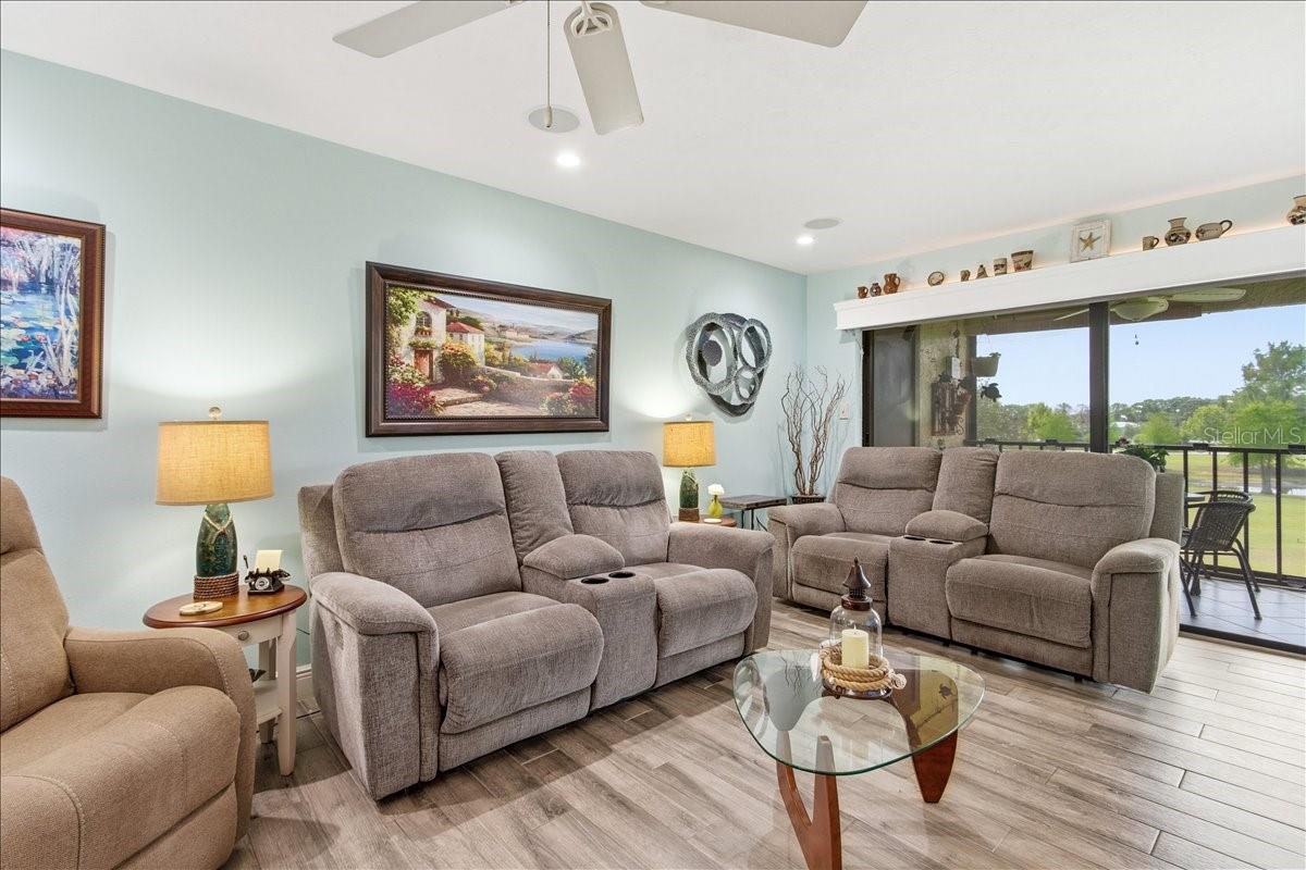 WESTRIDGE CONDO PH 04 - Residential
