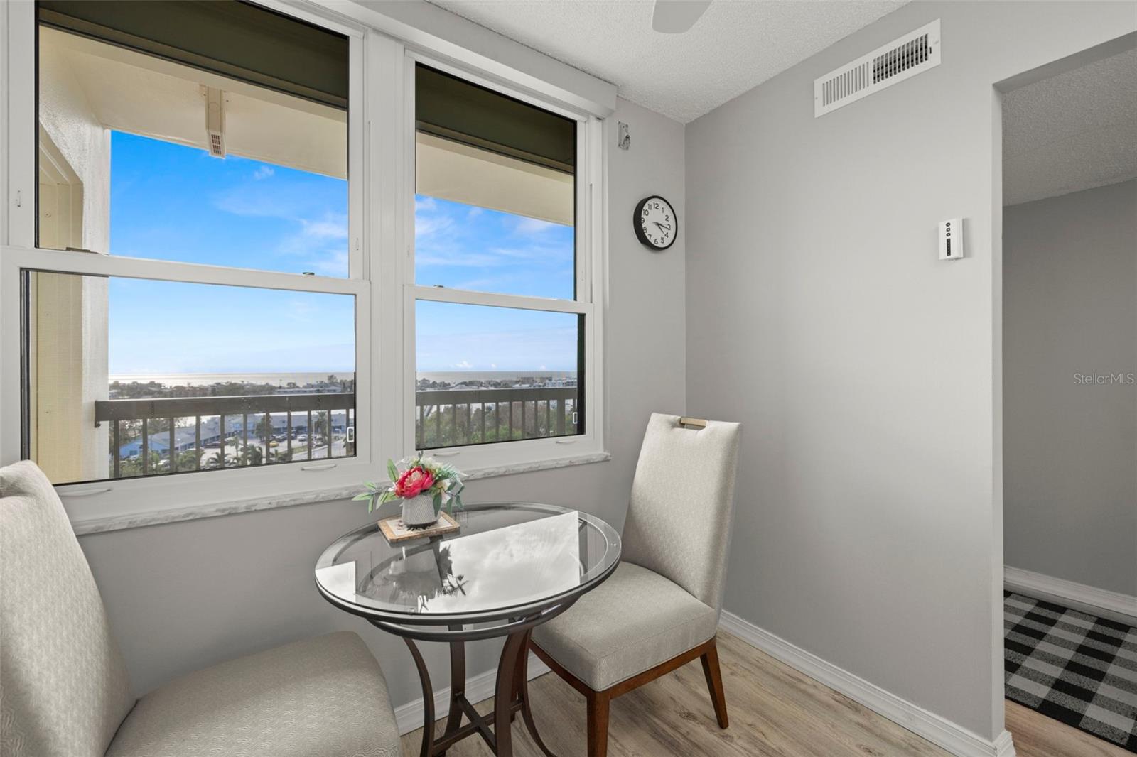 WEATHERLY THE CONDO -THE YACHT AND TENNIS CLUD - Residential Lease