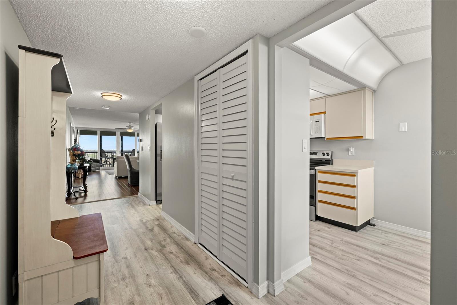 WEATHERLY THE CONDO -THE YACHT AND TENNIS CLUD - Residential Lease