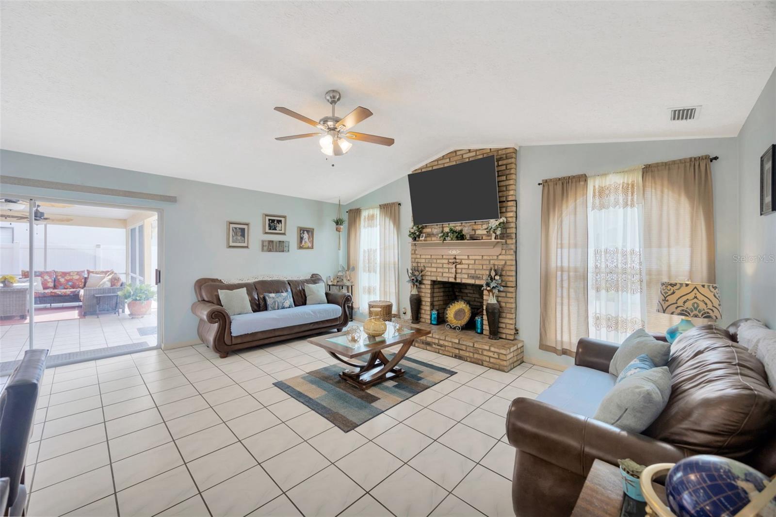1410 MONTE LAKE DRIVE