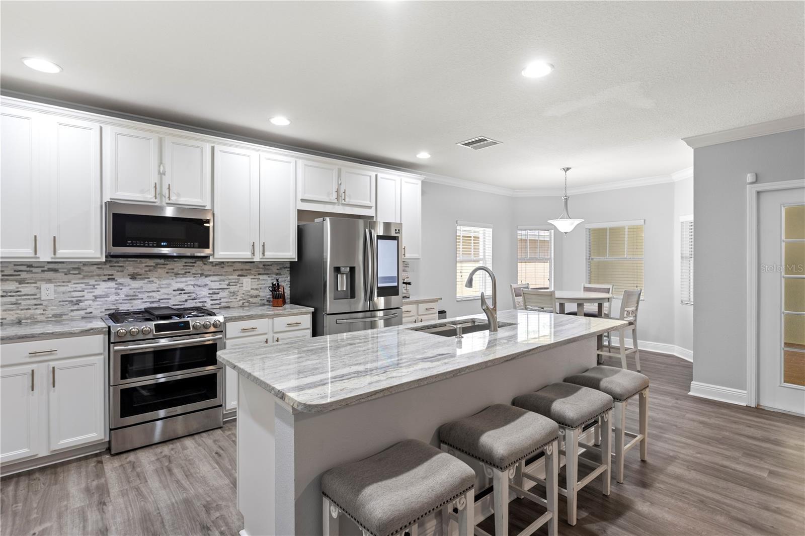 FISHHAWK RANCH TOWNCENTER PHAS - Residential
