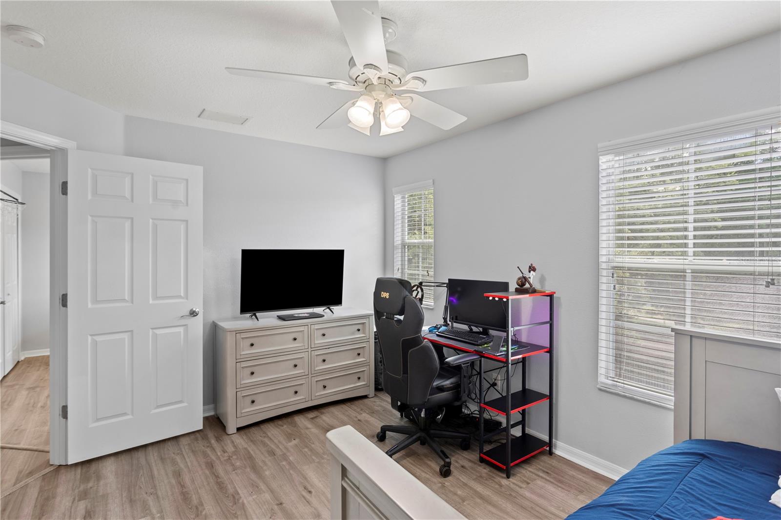 FISHHAWK RANCH TOWNCENTER PHAS - Residential