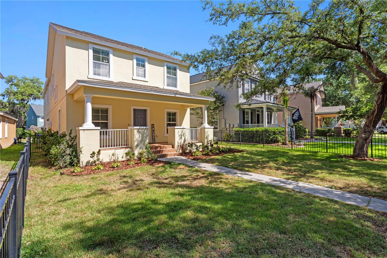 FISHHAWK RANCH TOWNCENTER PHAS - Residential