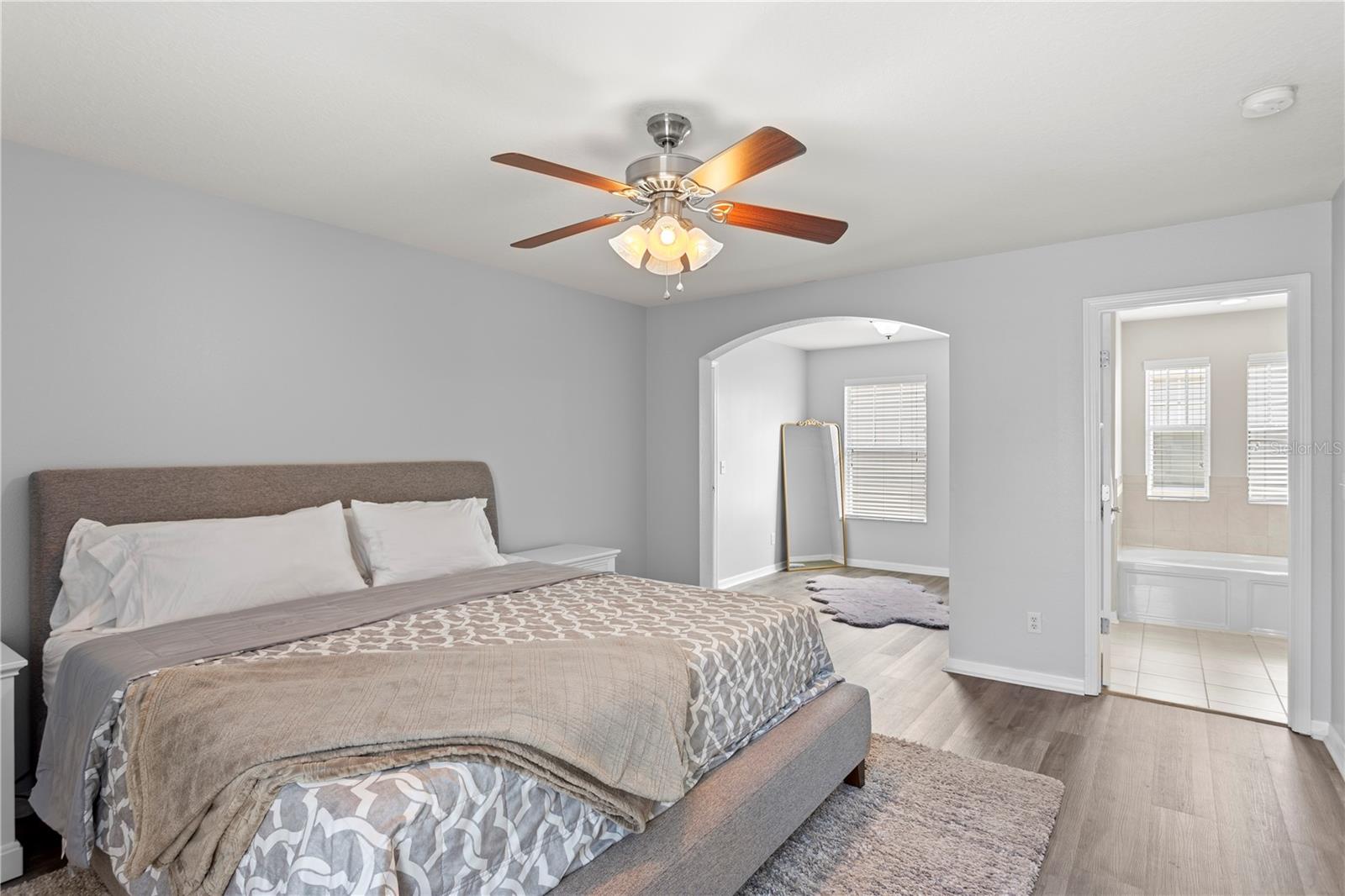 FISHHAWK RANCH TOWNCENTER PHAS - Residential
