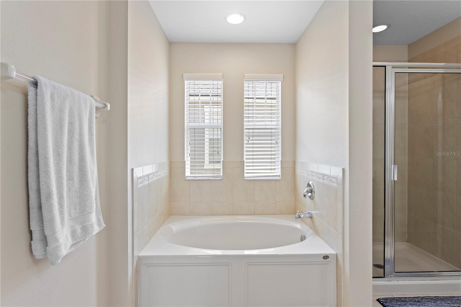 FISHHAWK RANCH TOWNCENTER PHAS - Residential