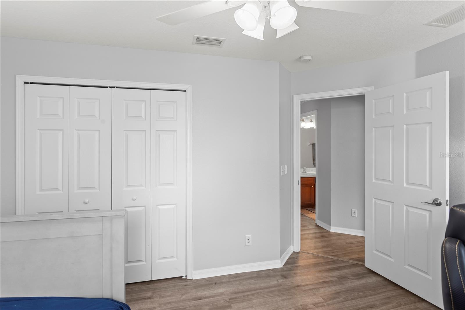 FISHHAWK RANCH TOWNCENTER PHAS - Residential