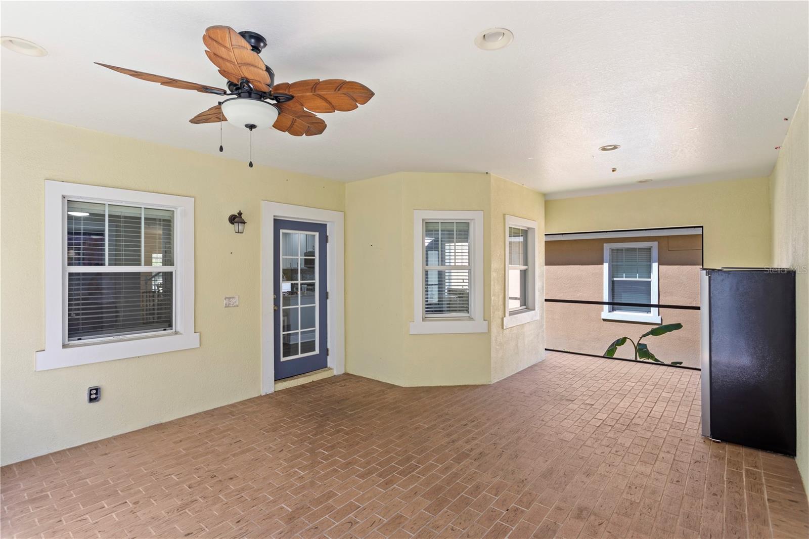FISHHAWK RANCH TOWNCENTER PHAS - Residential