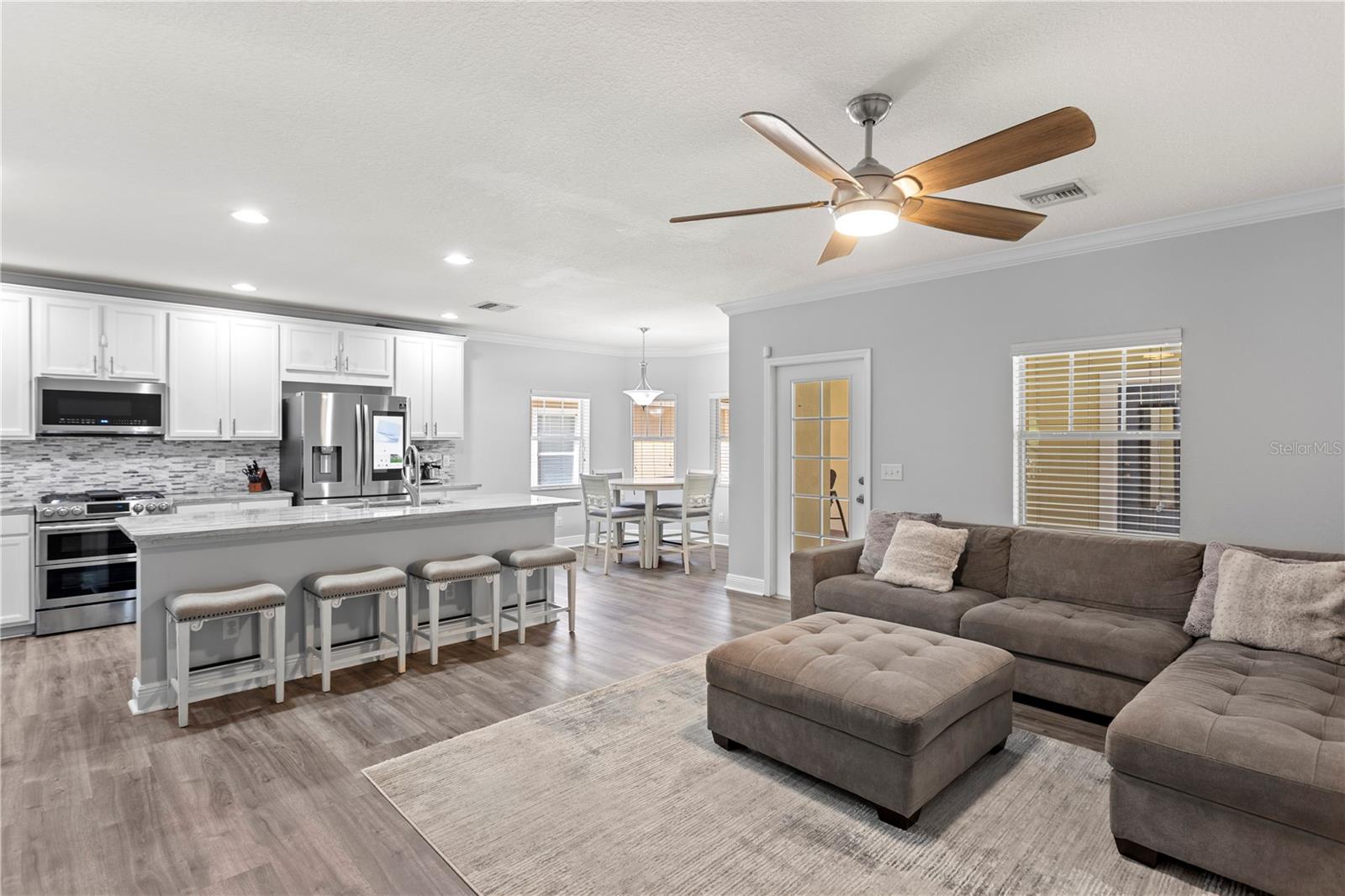 FISHHAWK RANCH TOWNCENTER PHAS - Residential