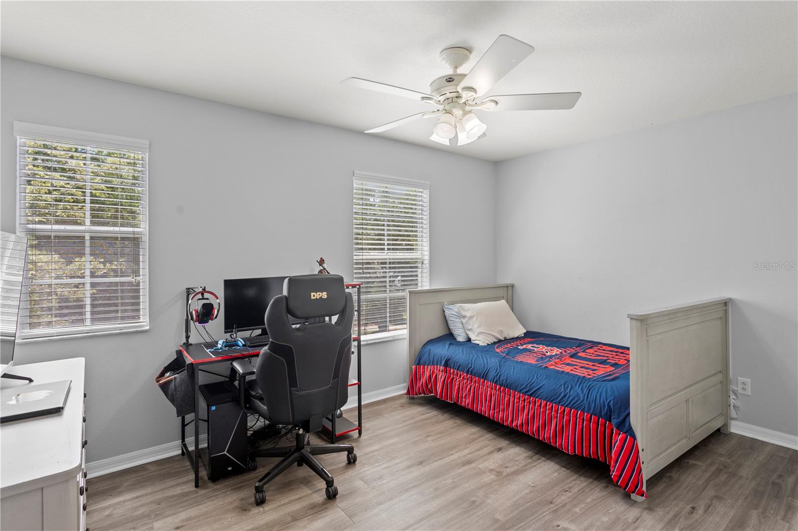 FISHHAWK RANCH TOWNCENTER PHAS - Residential
