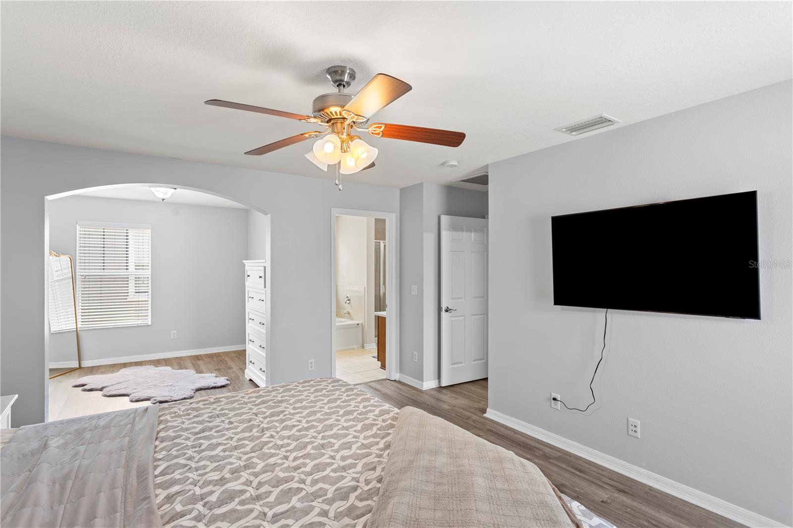 FISHHAWK RANCH TOWNCENTER PHAS - Residential