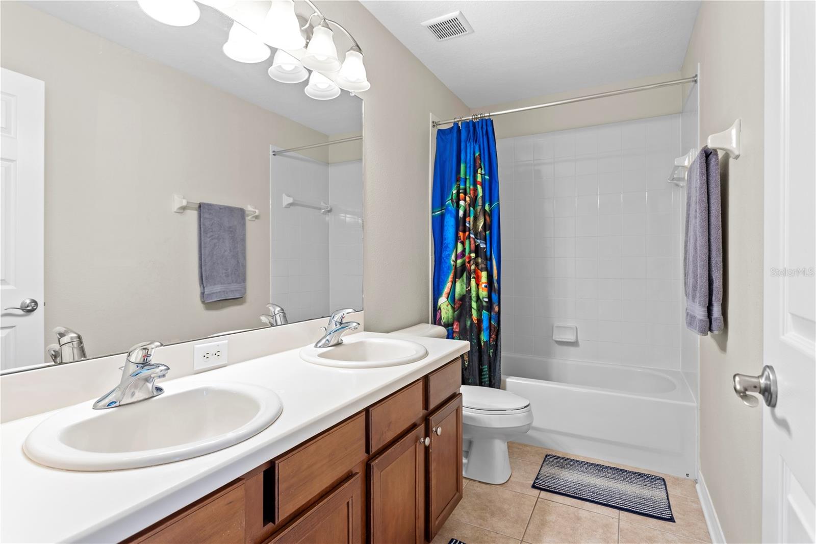 FISHHAWK RANCH TOWNCENTER PHAS - Residential