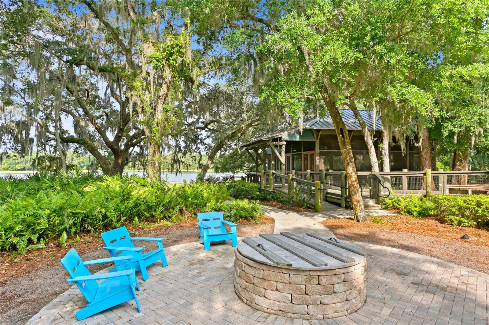 FISHHAWK RANCH TOWNCENTER PHAS - Residential