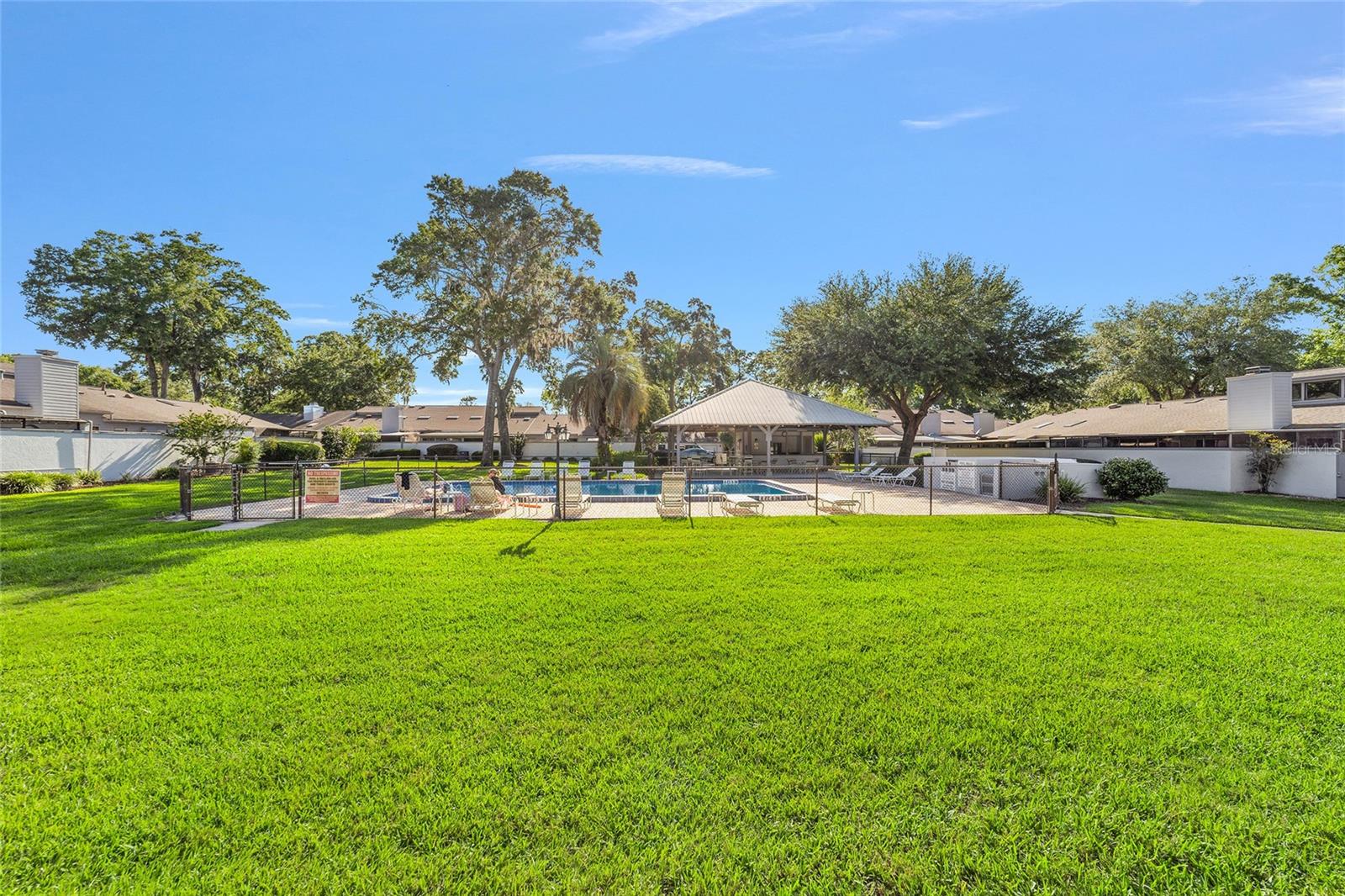 2049 SE 37TH COURT CIRCLE