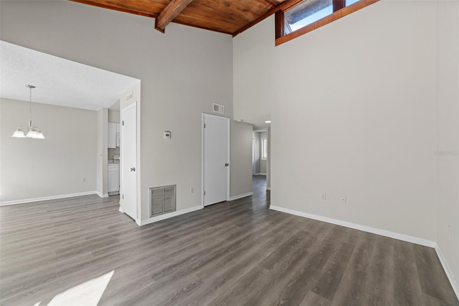 6120 PEREGRINE AVENUE A08-2