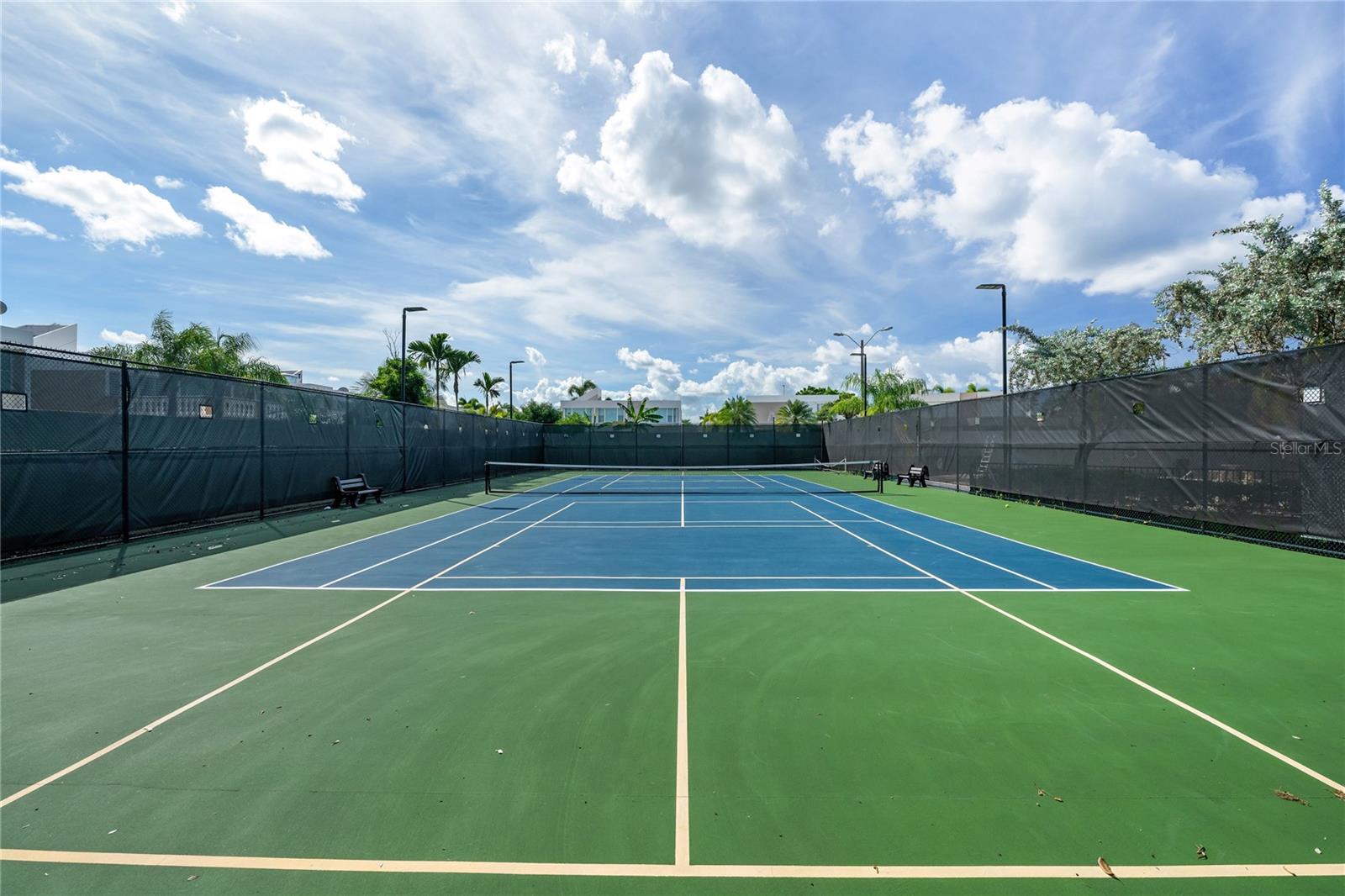 PASEOS DE DORADO - Residential