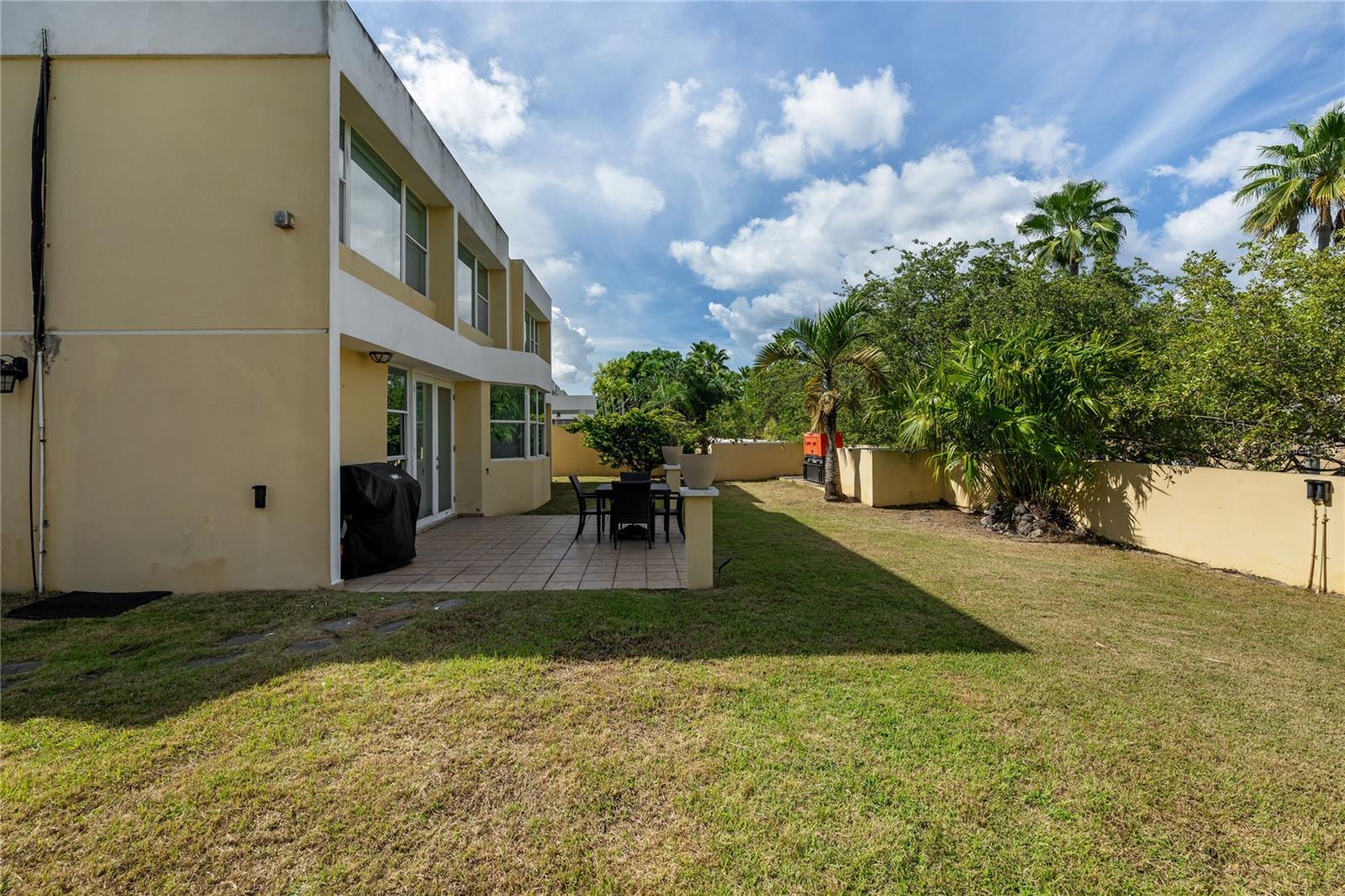 PASEOS DE DORADO - Residential