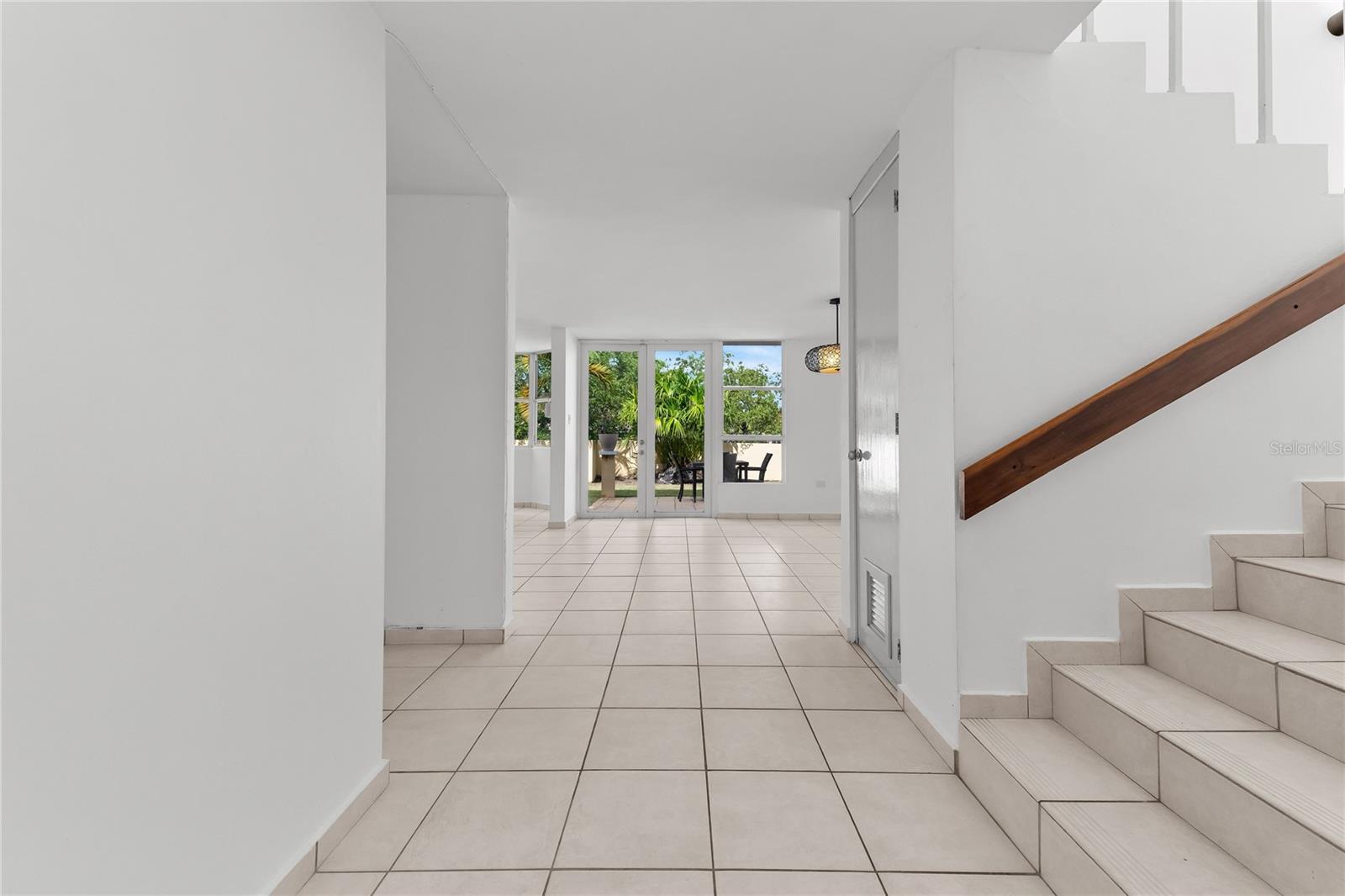 PASEOS DE DORADO - Residential