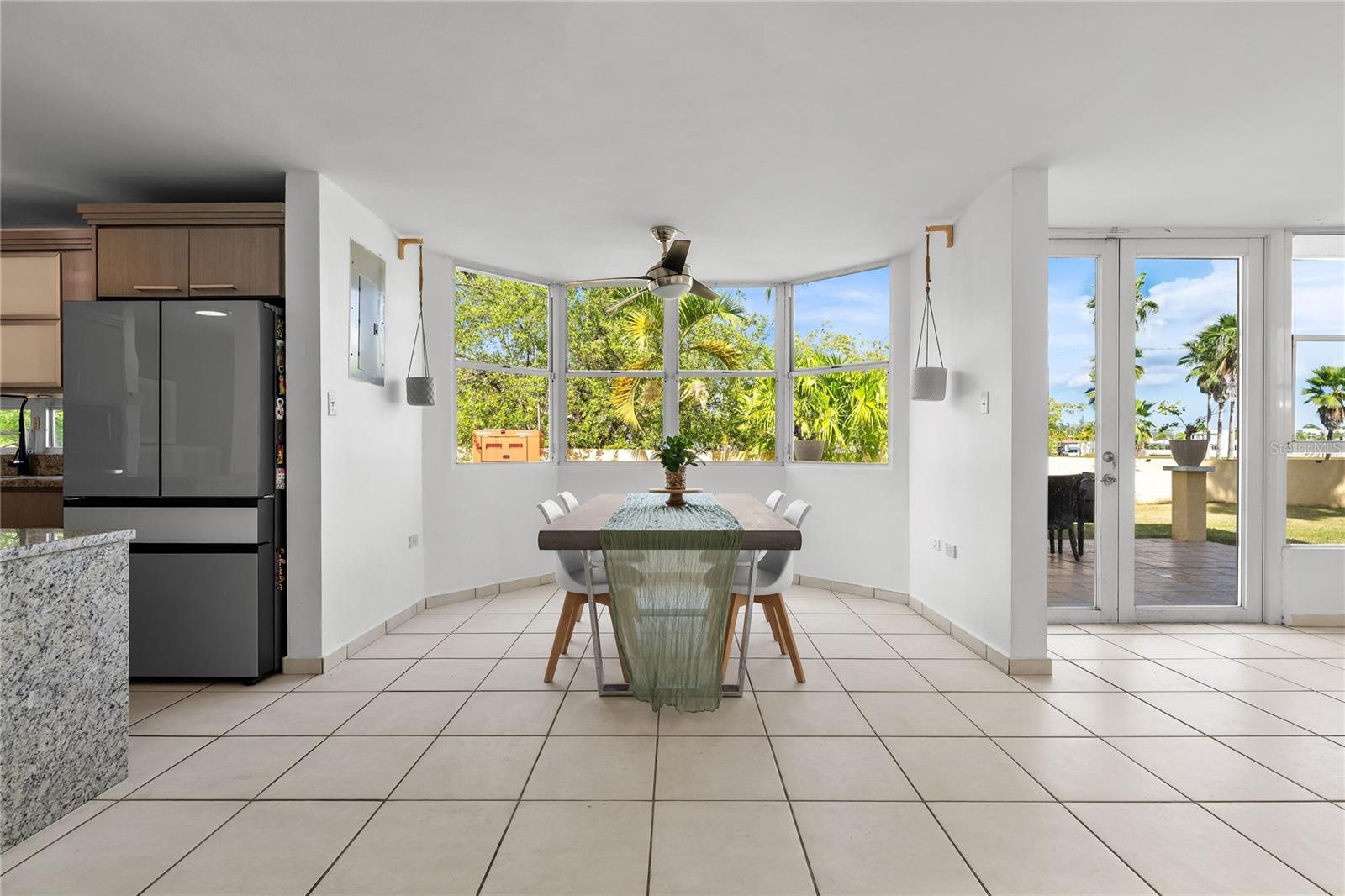 PASEOS DE DORADO - Residential