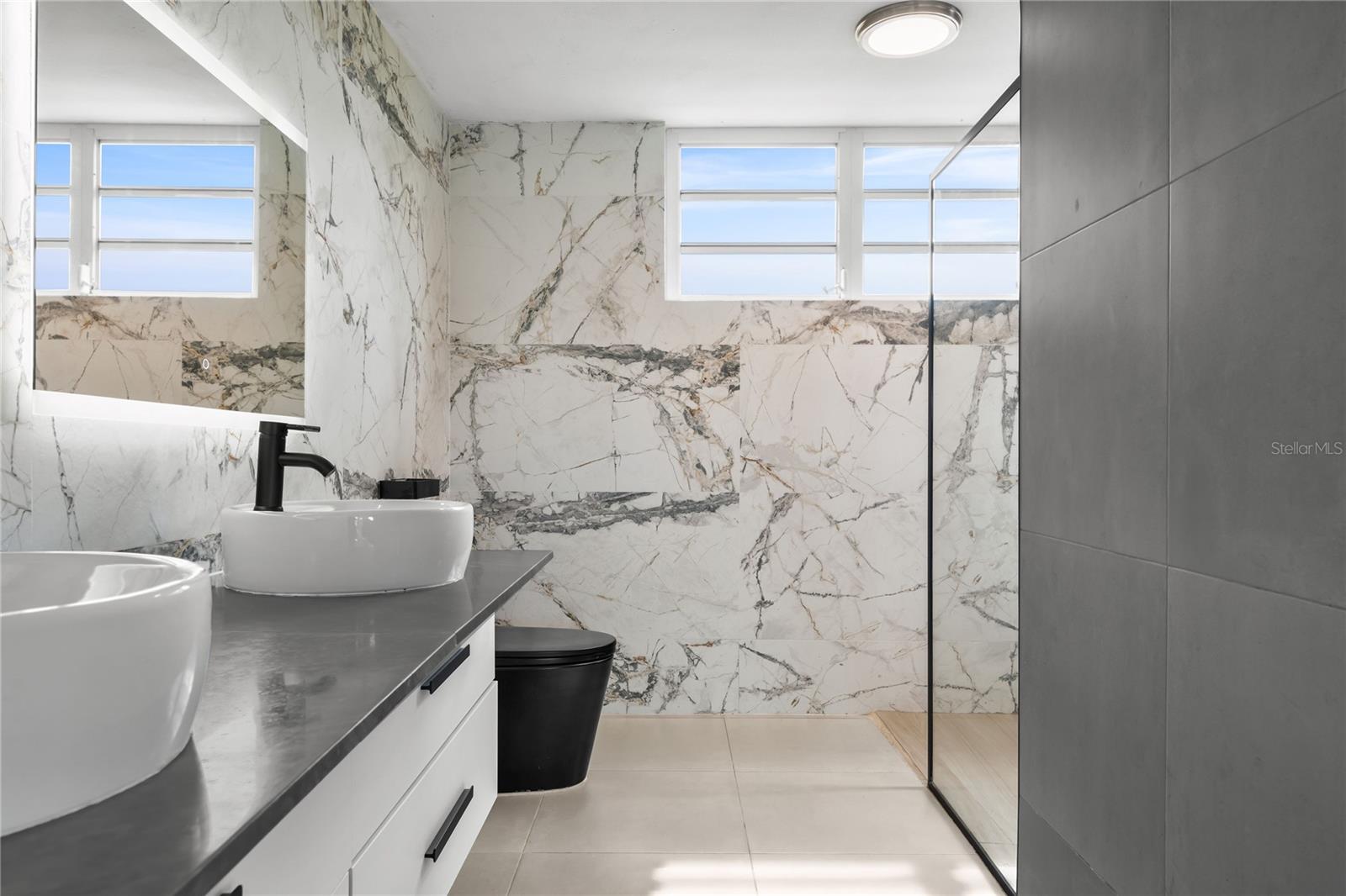 PASEOS DE DORADO - Residential