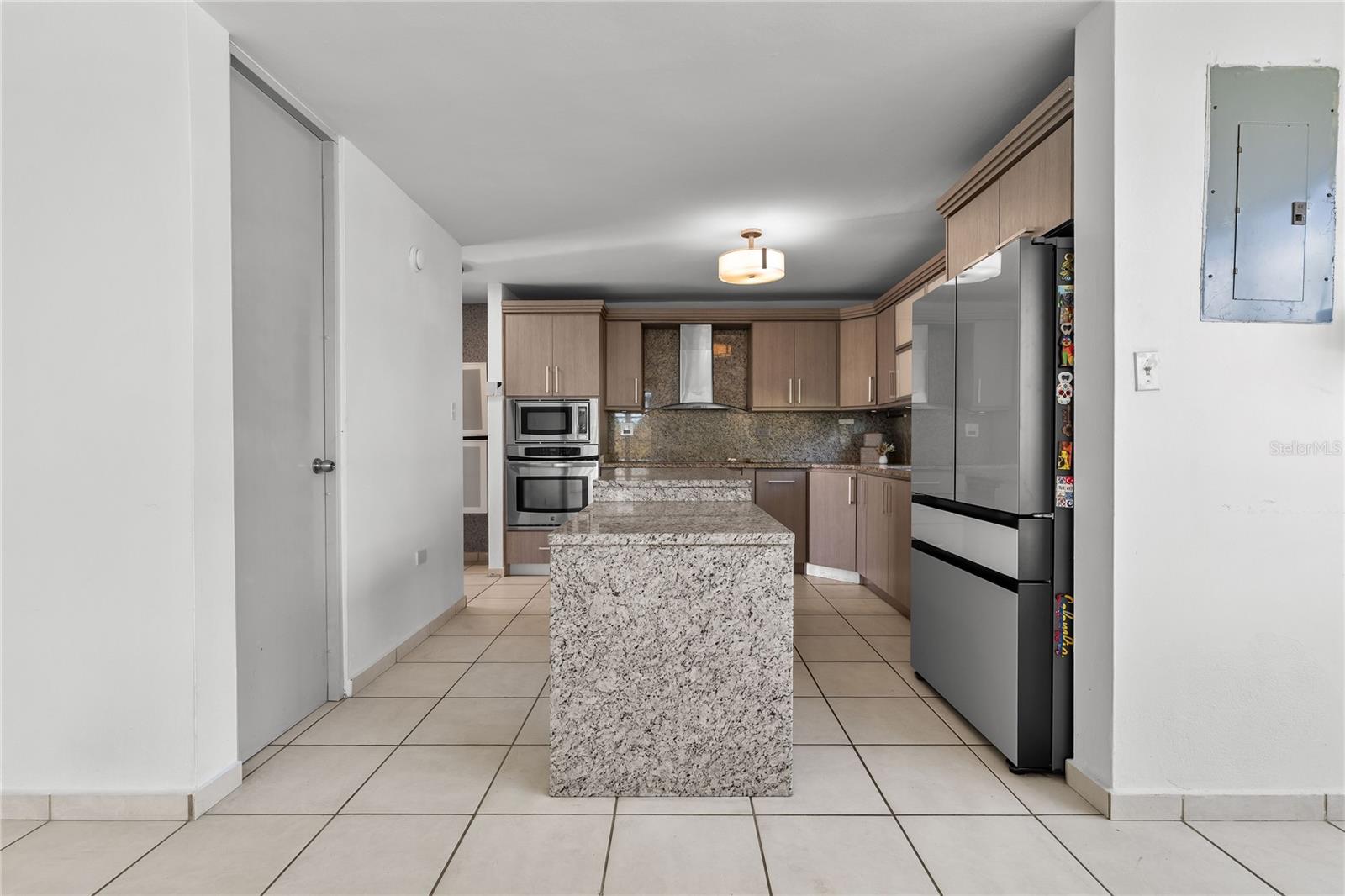 PASEOS DE DORADO - Residential