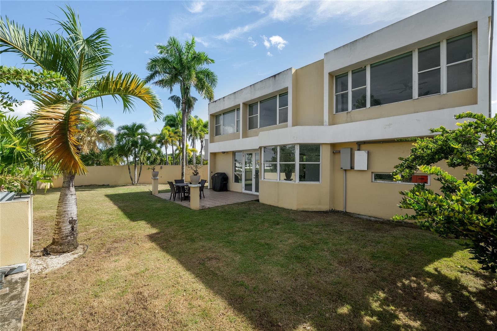 PASEOS DE DORADO - Residential