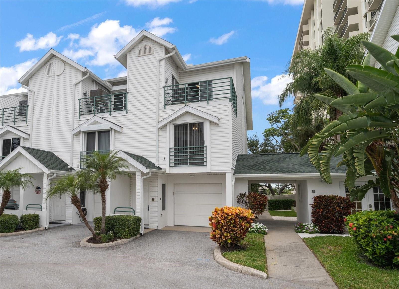 320 ISLAND WAY 105