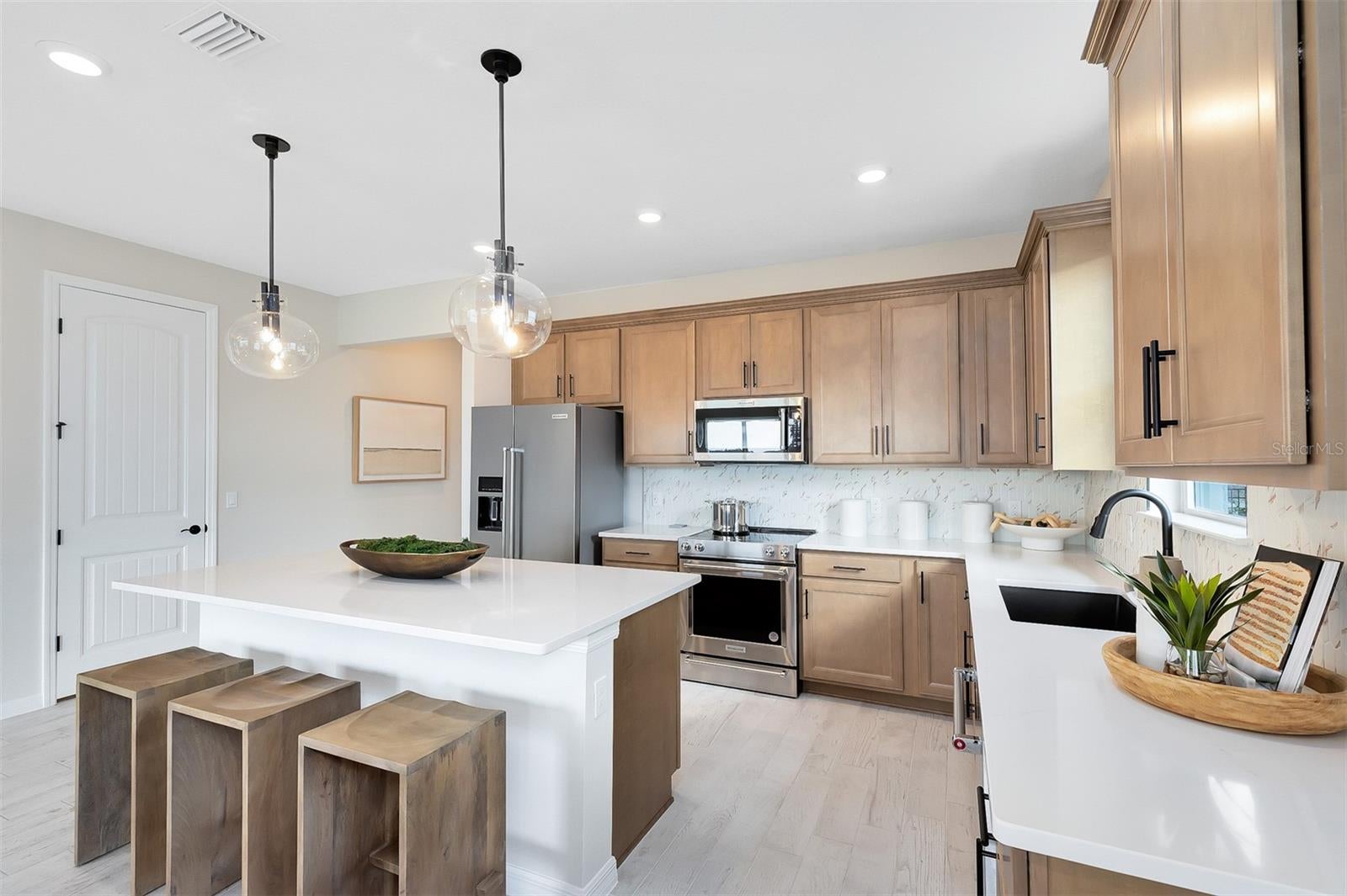 2132 BRANCHED OAK ROAD