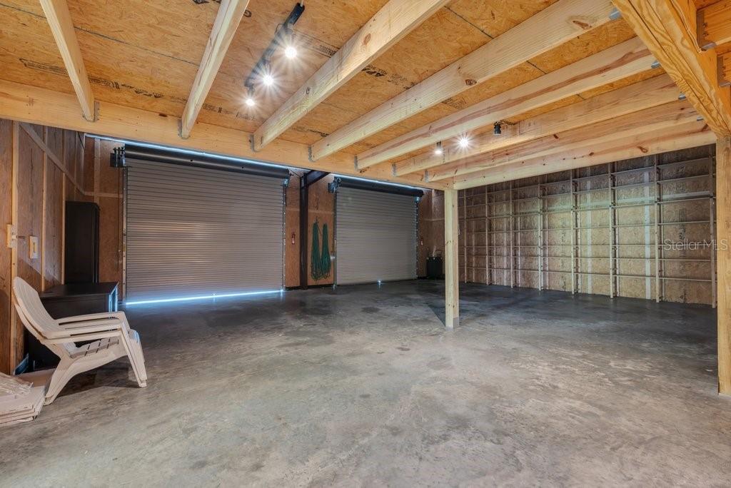 FISHHAWK VICINITY/UNPLATTED - Residential