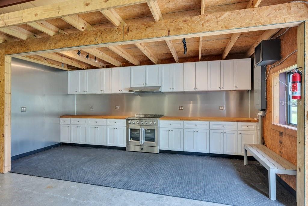 FISHHAWK VICINITY/UNPLATTED - Residential