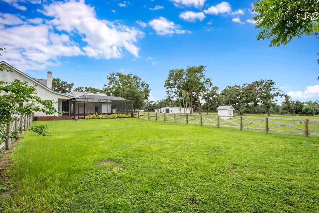 FISHHAWK VICINITY/UNPLATTED - Residential