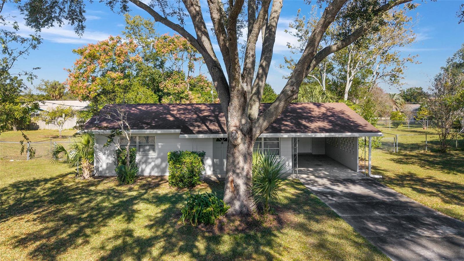 RAINBOW LAKES ESTATE - Residential