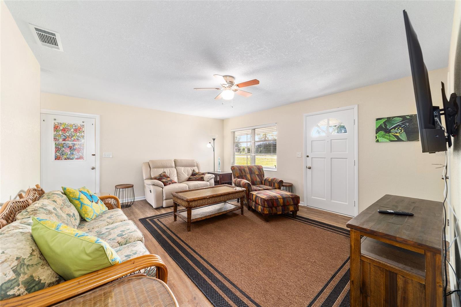 RAINBOW LAKES ESTATE - Residential