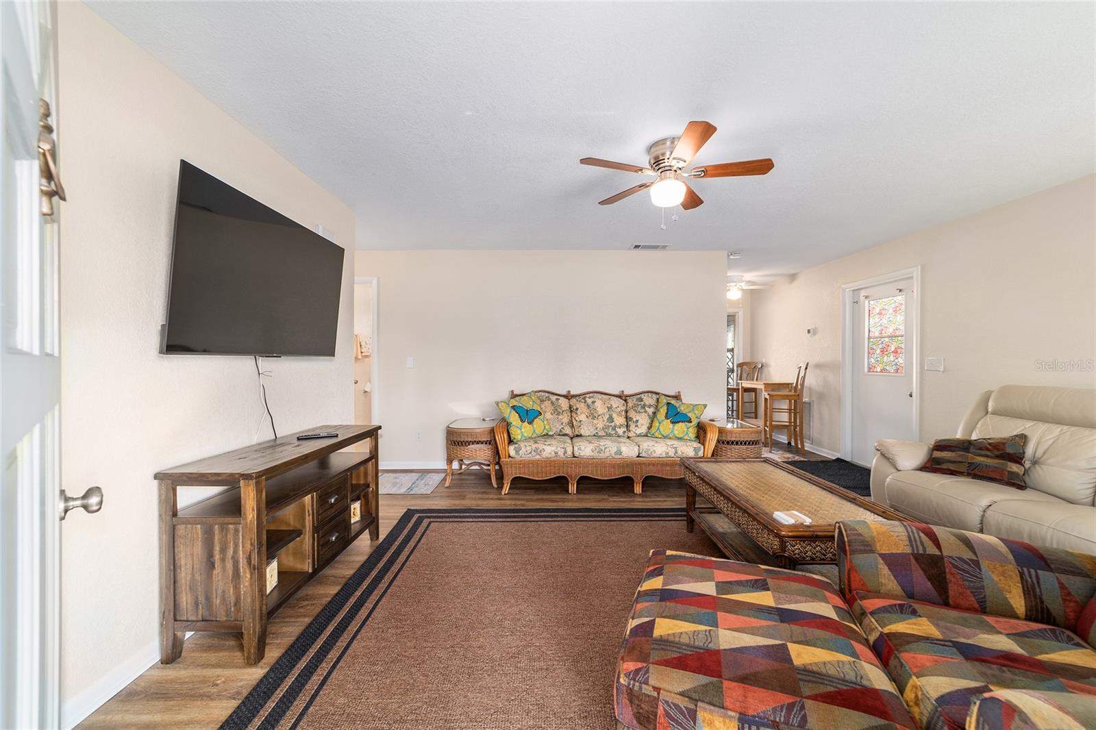 RAINBOW LAKES ESTATE - Residential