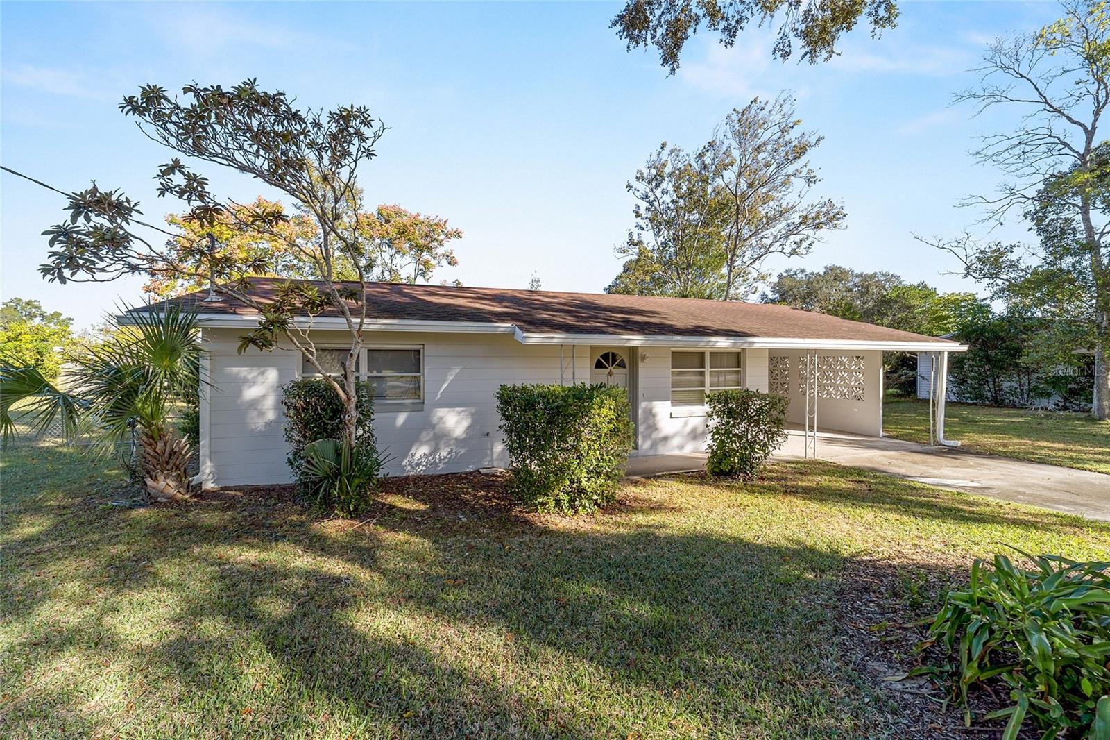 RAINBOW LAKES ESTATE - Residential