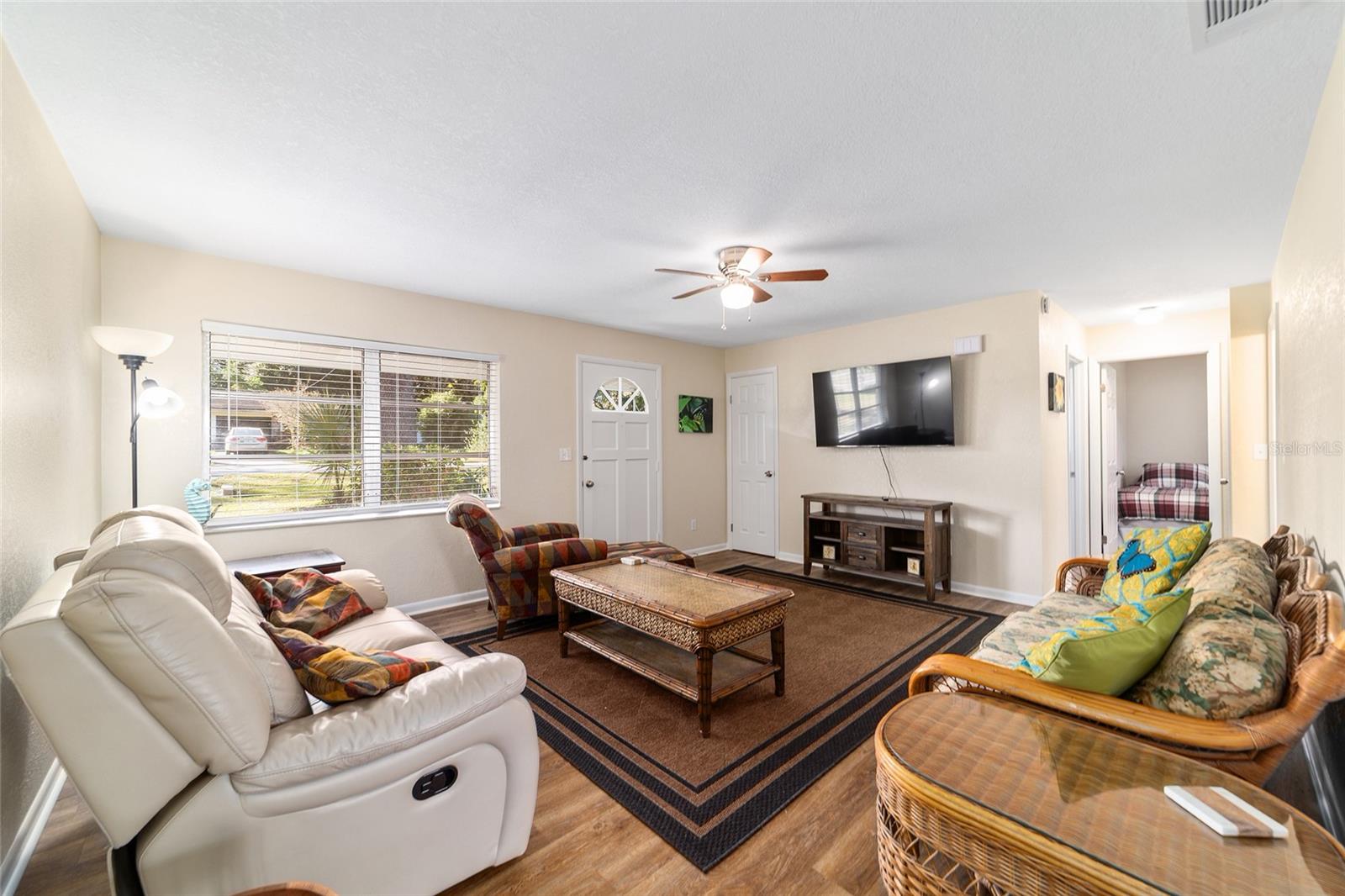 RAINBOW LAKES ESTATE - Residential