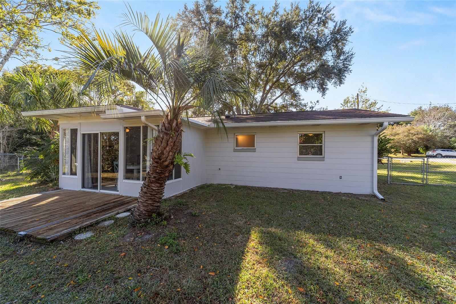 RAINBOW LAKES ESTATE - Residential