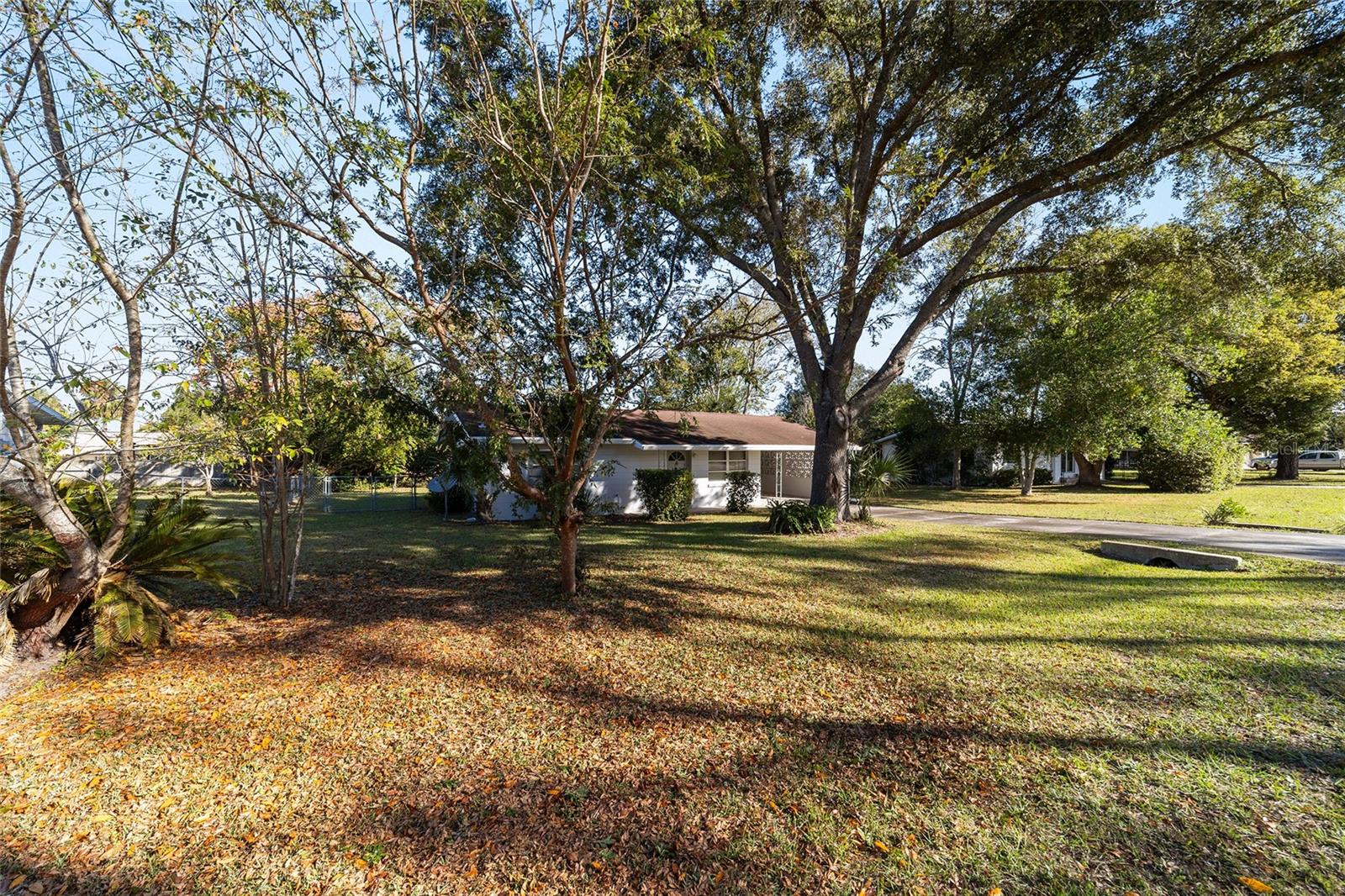 RAINBOW LAKES ESTATE - Residential