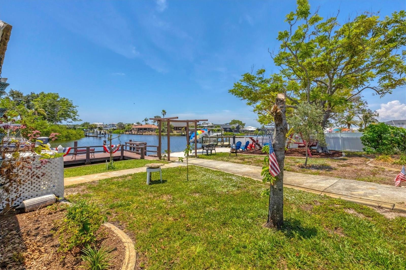 WATERFRONT ESTATES - Residential