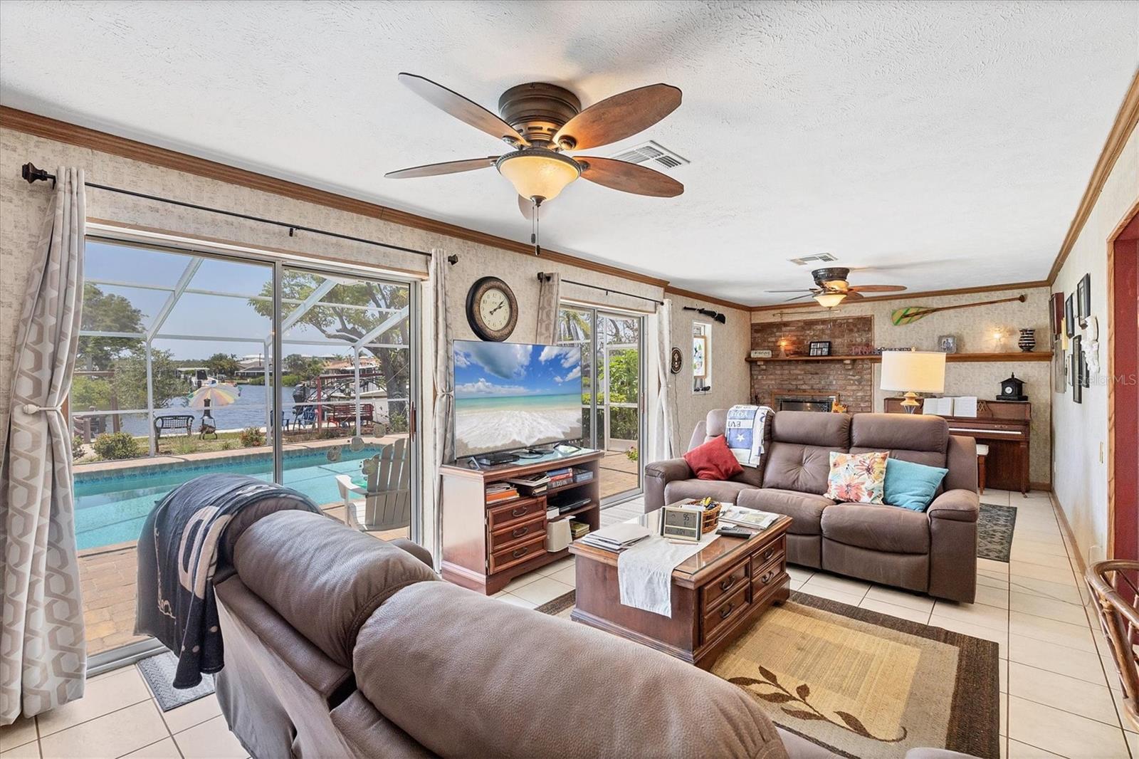WATERFRONT ESTATES - Residential