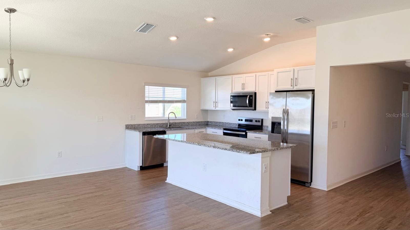 LAKE LUCERNE II - Residential Lease