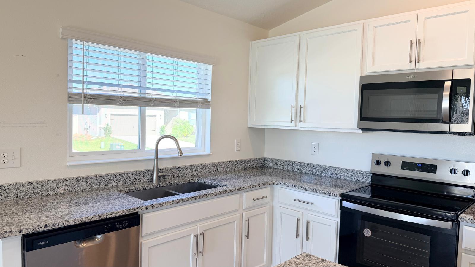 LAKE LUCERNE II - Residential Lease