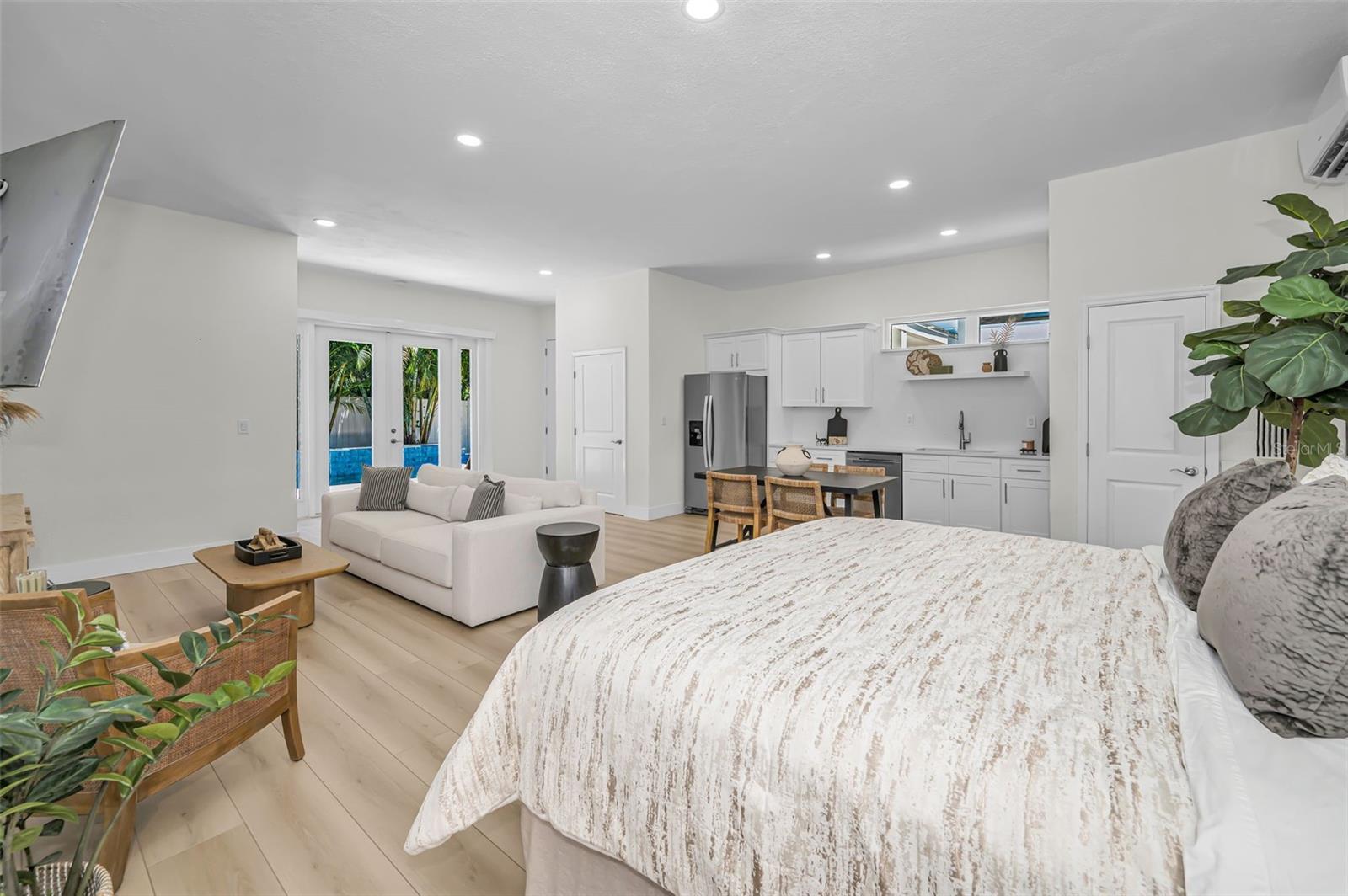 SNELL ISLE BRIGHTWATERS - Residential