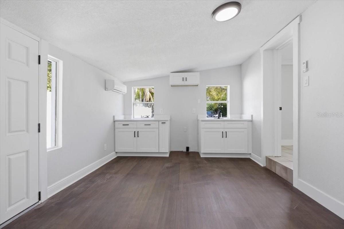 OAKLAND SUB 2 - Residential