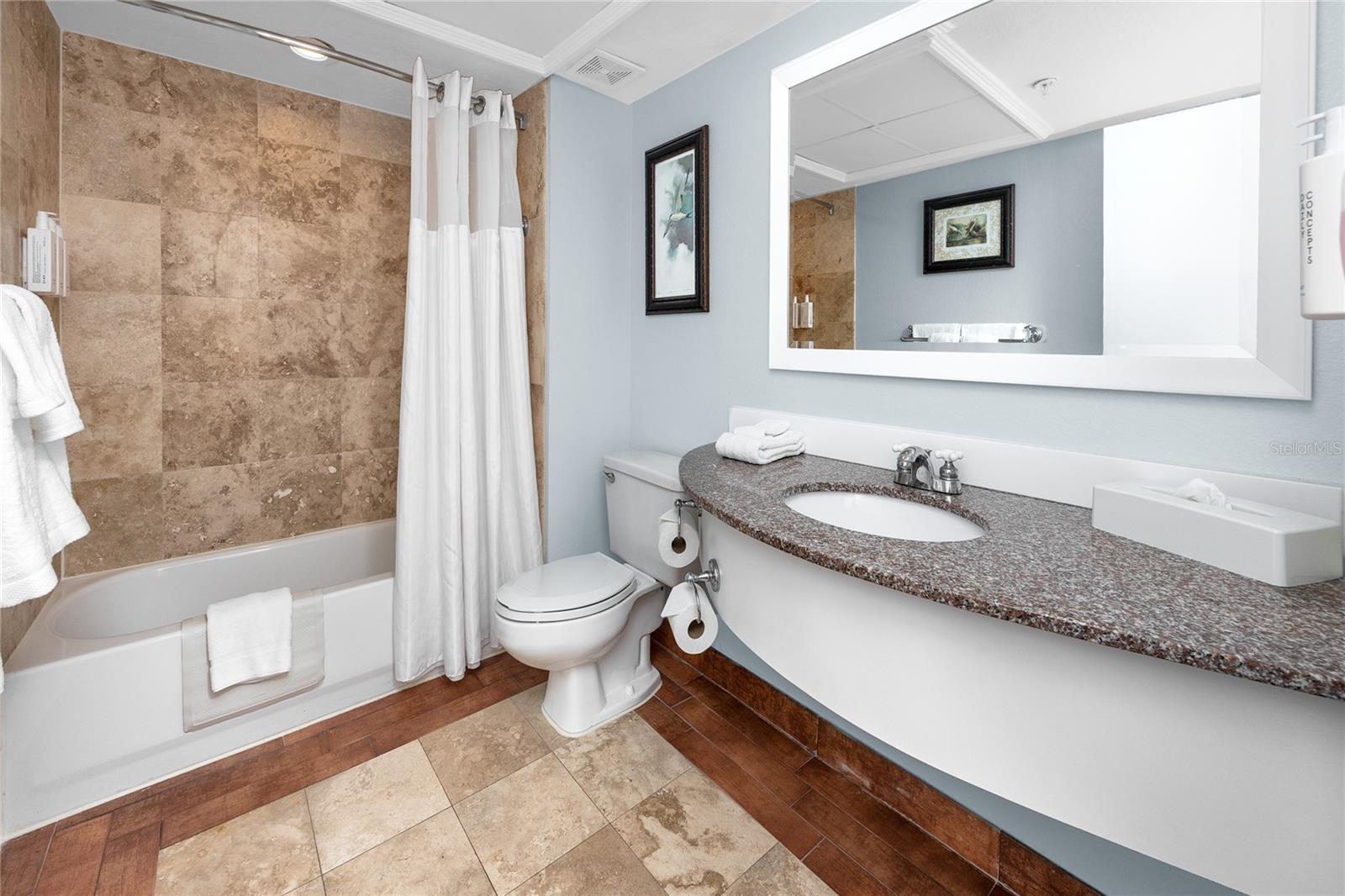 JACARANDA BEACH VILLAS CONDO - Residential