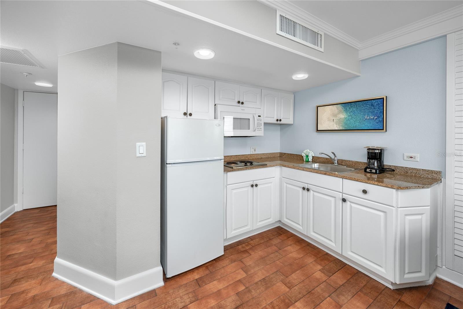 JACARANDA BEACH VILLAS CONDO - Residential