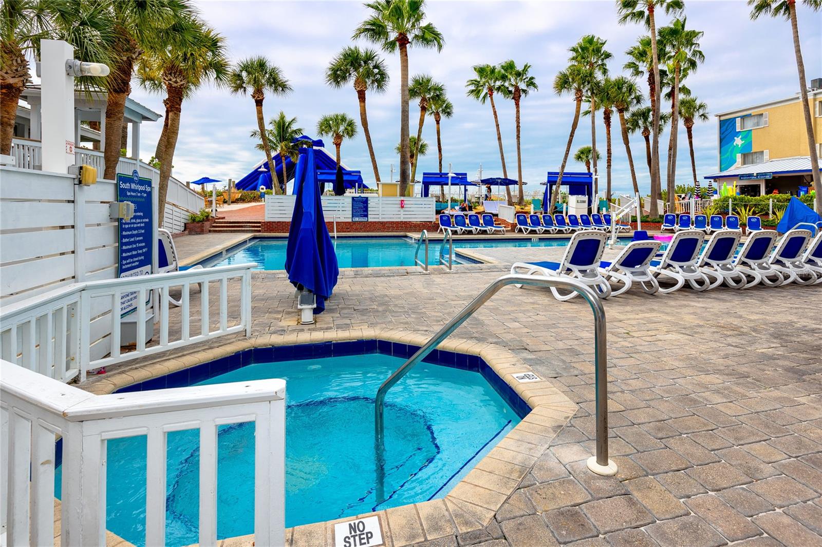 JACARANDA BEACH VILLAS CONDO - Residential