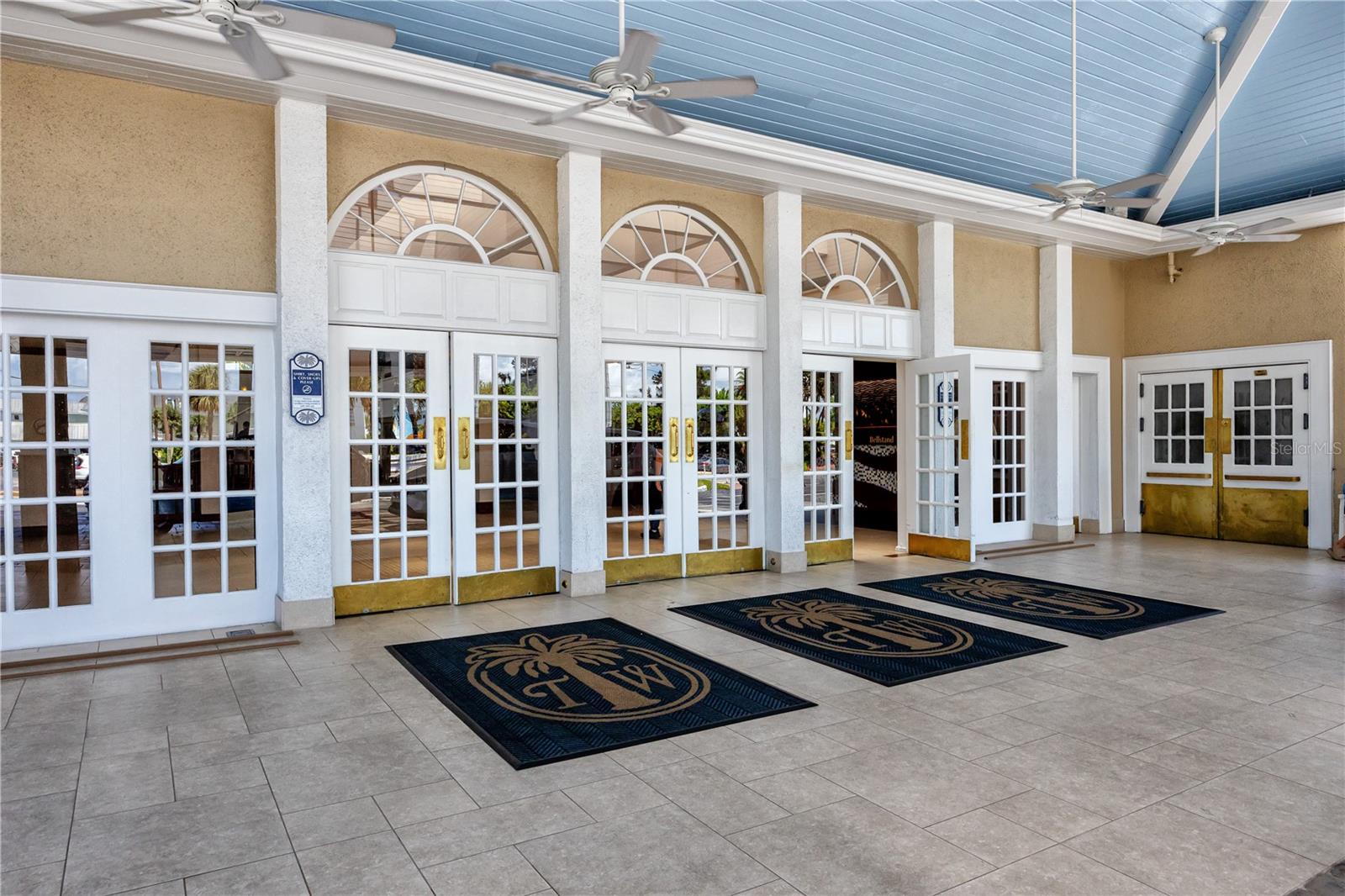 JACARANDA BEACH VILLAS CONDO - Residential