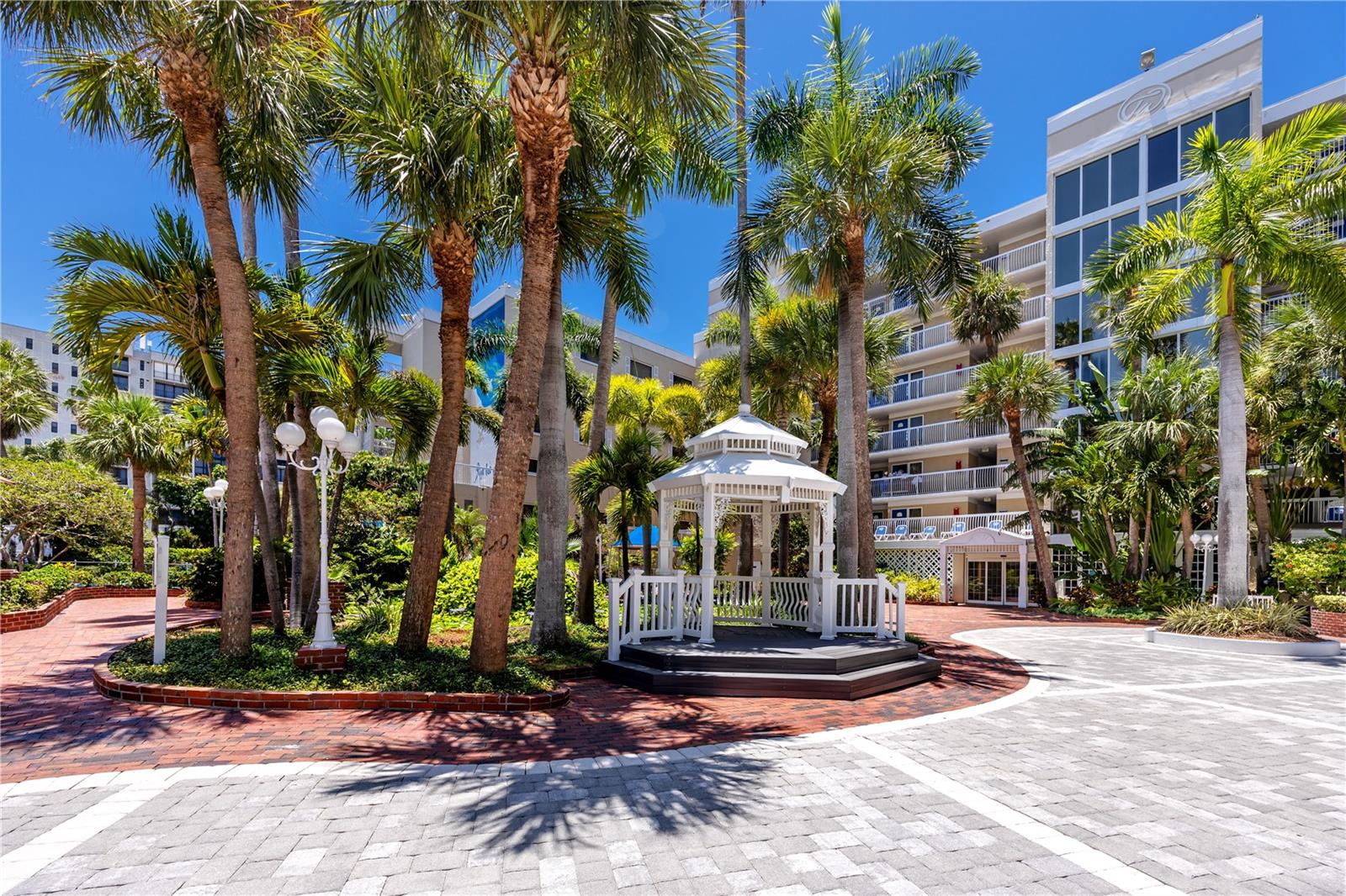 JACARANDA BEACH VILLAS CONDO - Residential