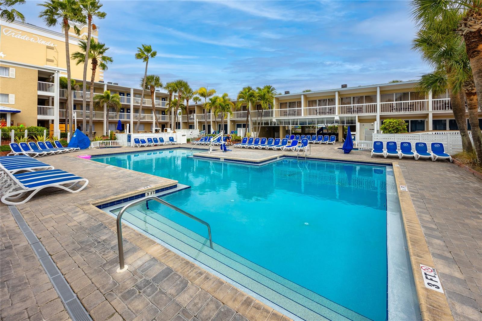 JACARANDA BEACH VILLAS CONDO - Residential